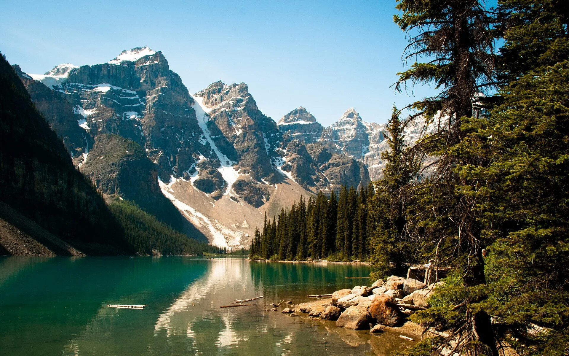 Картинка на большой экран. Озеро Кольсай. Озеро Онтарио горы. Пейзаж. Красивая природа горы.