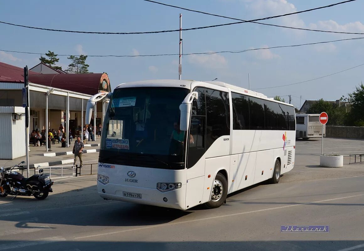 Минеральные воды астрахань автобус. Higer 6129 Краснодарский край. Автобус 30 Астрахань. Higer klq6720b1g Higer klq6891ga Таганрог Таганрог Таганрог Таганрог. Астрахань Новороссийск автобус.