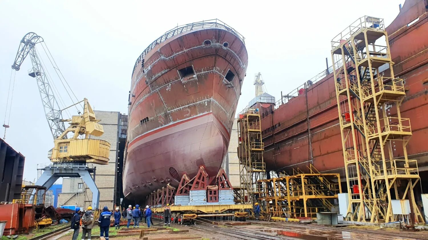 Корабле завод. Выборгский судостроительный завод. всз выборг. выборгский судостроительный завод рыболовный траулер. выборгский судостроительный завод, выборг.