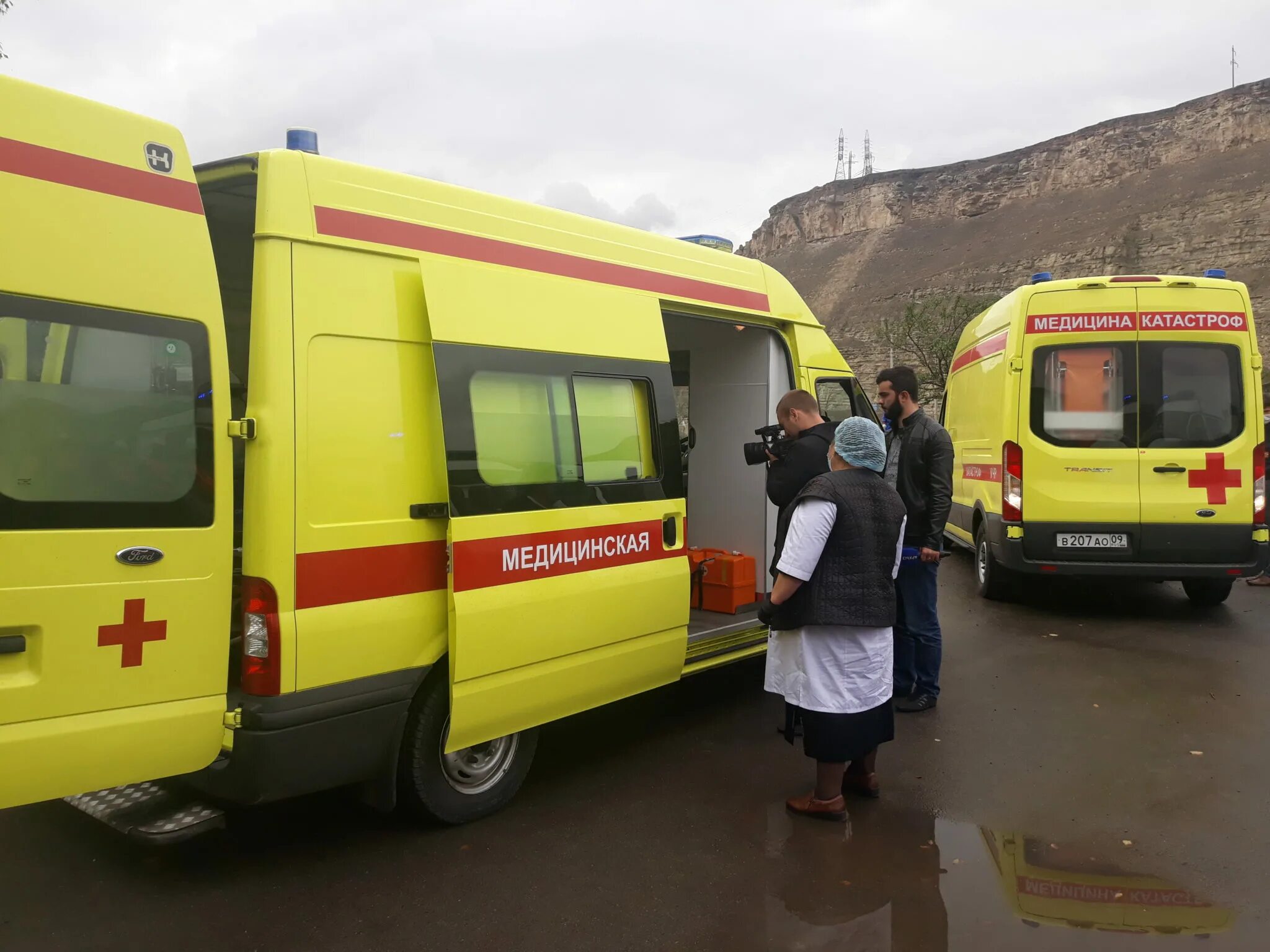 центра медицины катастроф донецк. центр медицины катастроф крым. медицина катастроф машина. смп крым. республиканский центр медицины катастроф назрань.