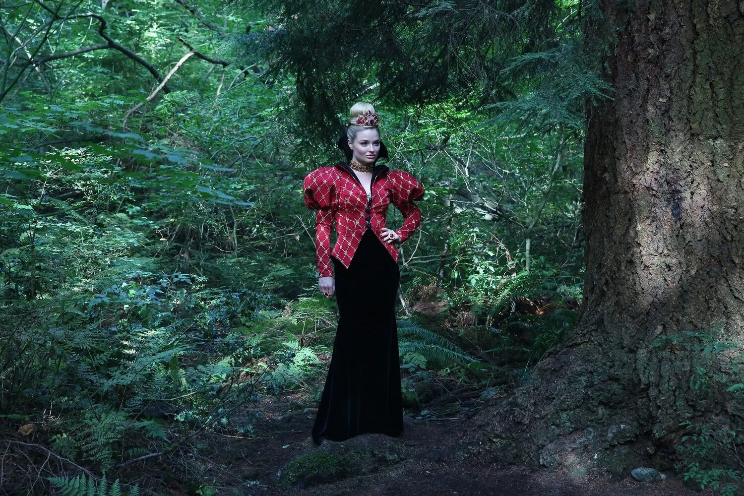 софи лоу однажды в стране чудес. лорен макнайт однажды в стране чудес. однажды в стране чудес джаббервока. однажды в стране чудес сериал алиса. алиса из однажды в стране чудес.