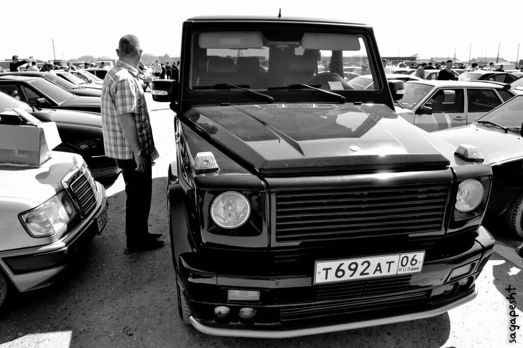 мерседес е класс черный тарированный 2002. спальный гарнитур в ингушетии. протесты в ингушетии (2018—2019). спальная мебель в ингушетии. мерседес amg сходка.