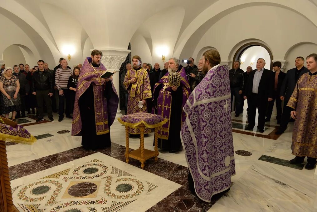 храм в солнцево расписание. священнослужители храма сергия радонежского в солнцево. сергия радонежского солнцеве богослужение. храм сергия радонежского в солнцево духовенство. храм сергия радонежского в солнцево внутри.