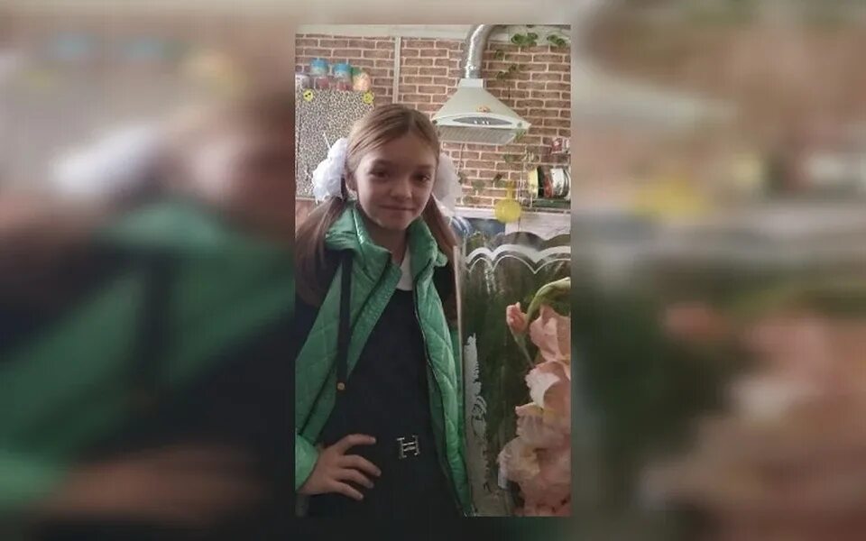 12 летняя живет с 48 летним. 12 Летняя ученица. 12-Летней школьницей из Петербурга. 12 Летние девочки в школе.