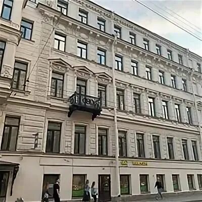 На углу гороховой единственный