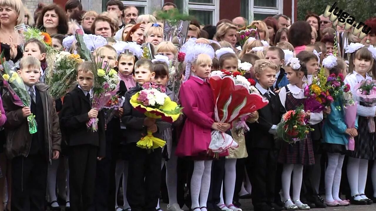 Викуловская сош 1 сентября 2011 года. Школа село верхнерусское ставропольский край. 1 сентября 2011 года. 1 сентября 2011 года. Школа 52 тверь.