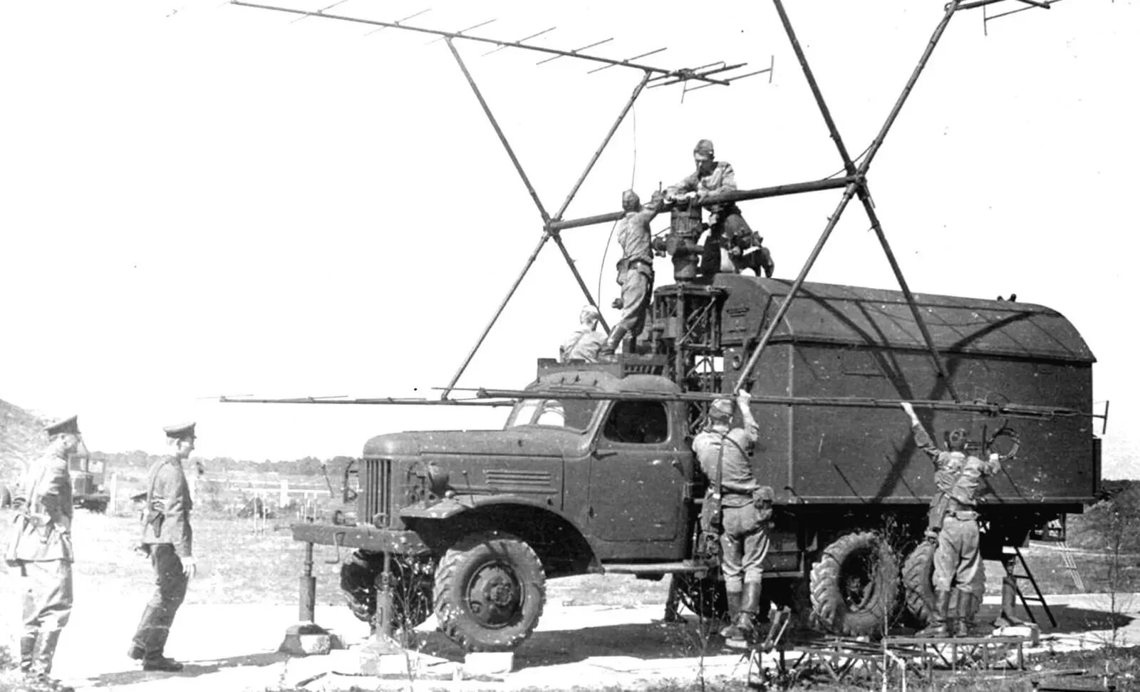 Рлс 10. Радиолокационная станция п10. рлс п-10 волга. рлс п-12 десерт. радара рлс п-12..