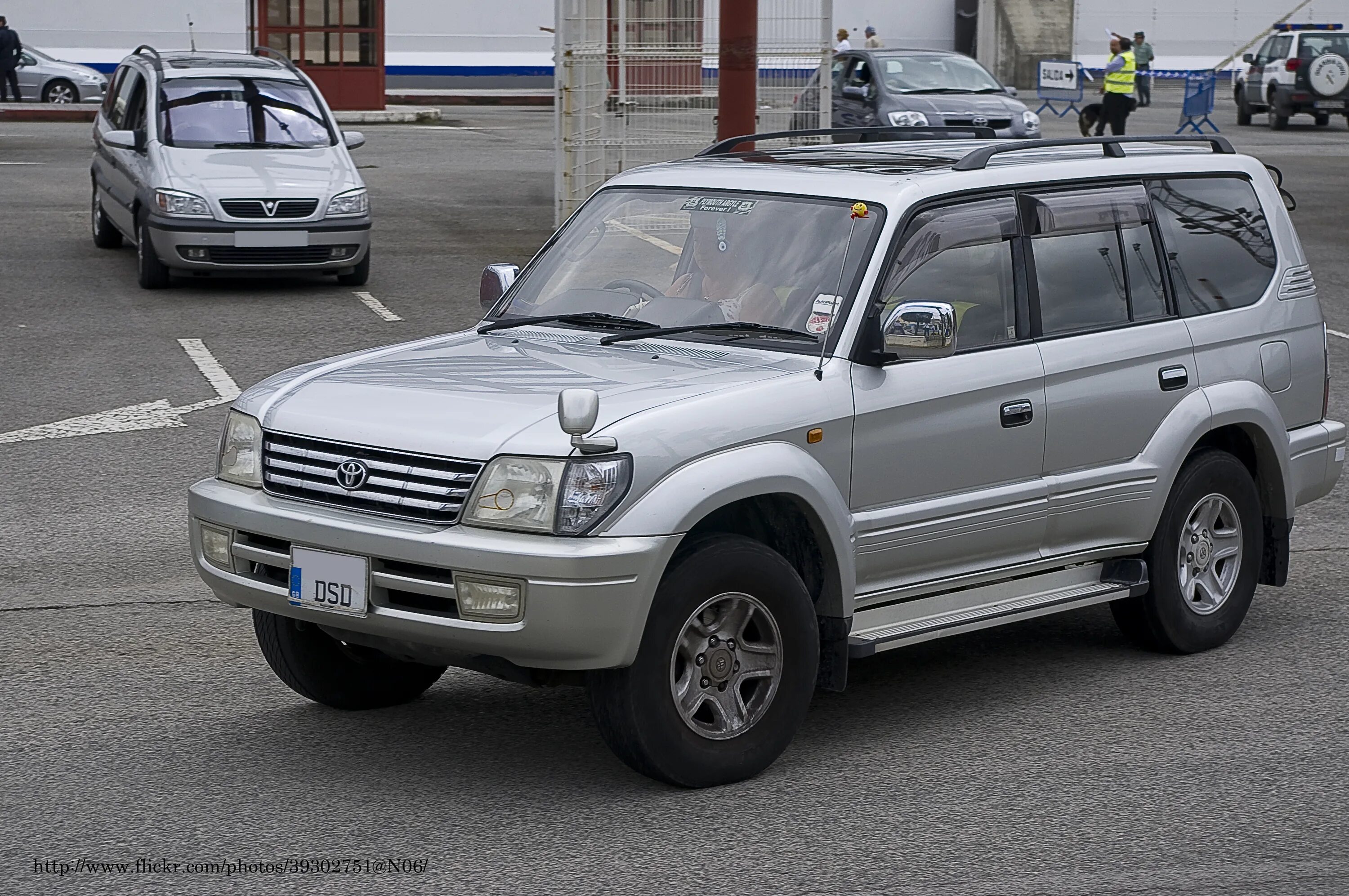 Прадо 2000 года. Toyota Prado 2000. Прадо 2000. Land Prado 2000. Тойота ленд Крузер 200 2000г.