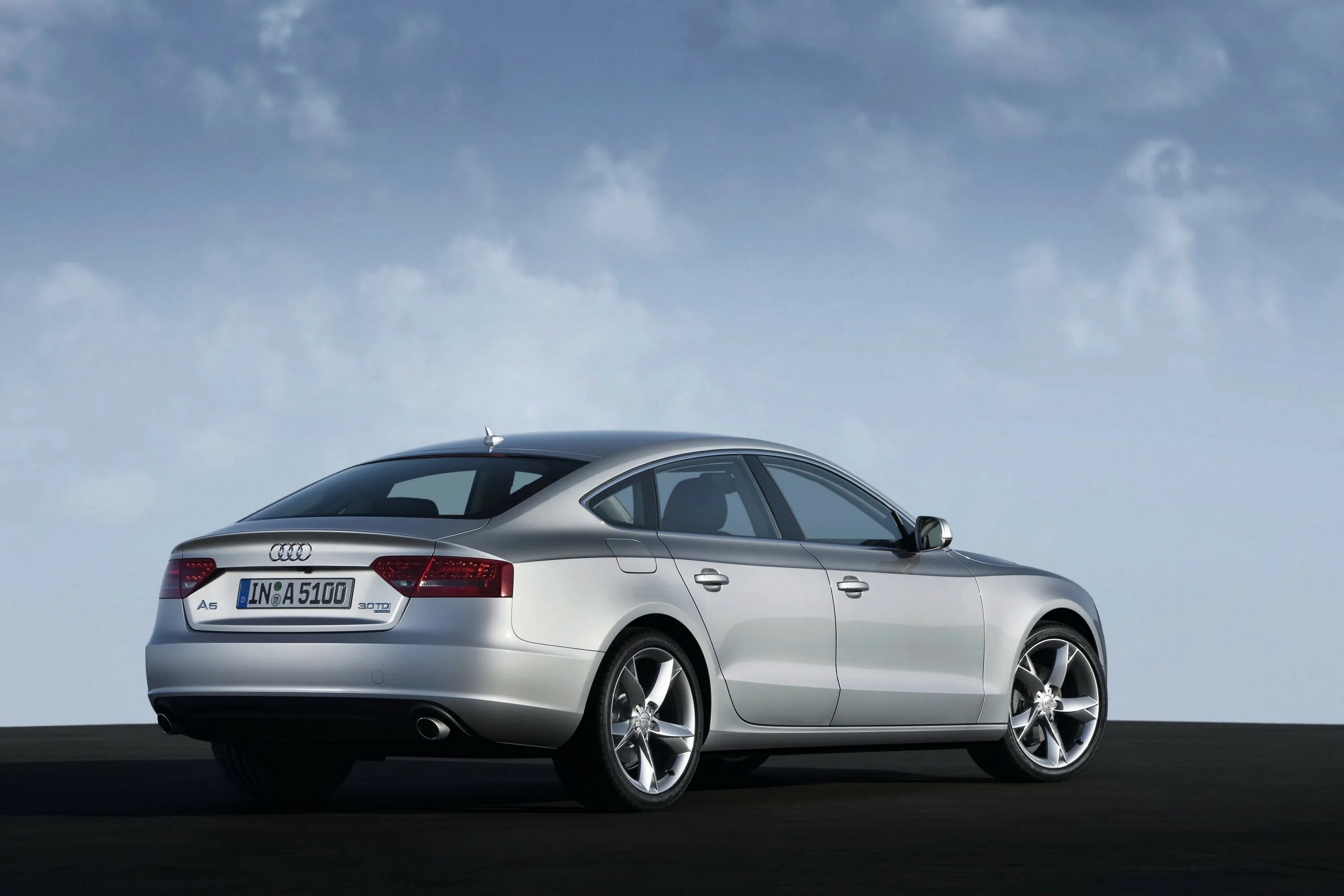 А5 н. Audi a5 Sportback 2009. Ауди а5 Спортбэк 2009. Audi a5 8t Sportback. Audi a5 Sportback 2011.