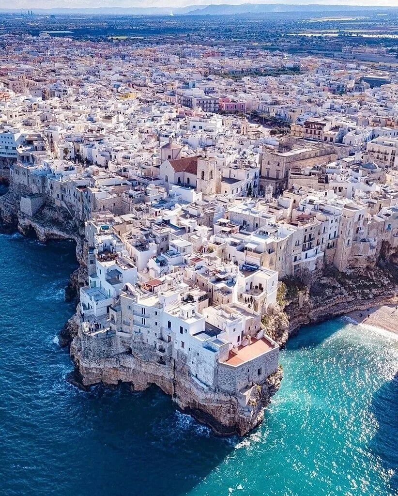 Полиньяно-а-Маре Италия. Polignano a mare Италия. Полиньяно-а-Маре, Апулия. Бари Полиньяно а Маре. Бари картинки