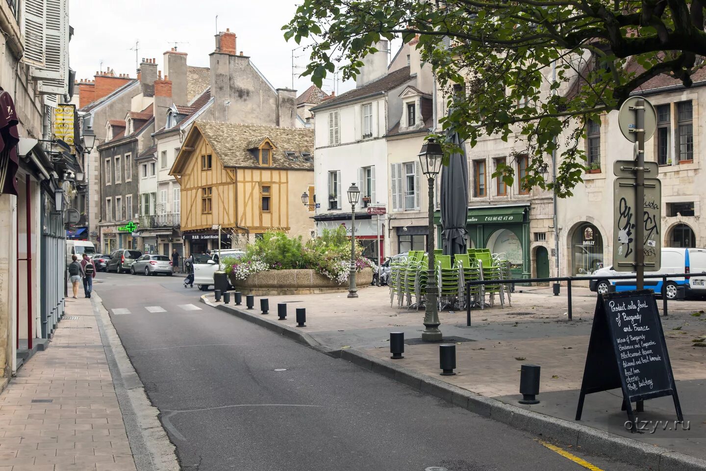 Дижон город во Франции. Дижон Франция улицы. Город Dijon во Франции. Улица Веррери Дижон.