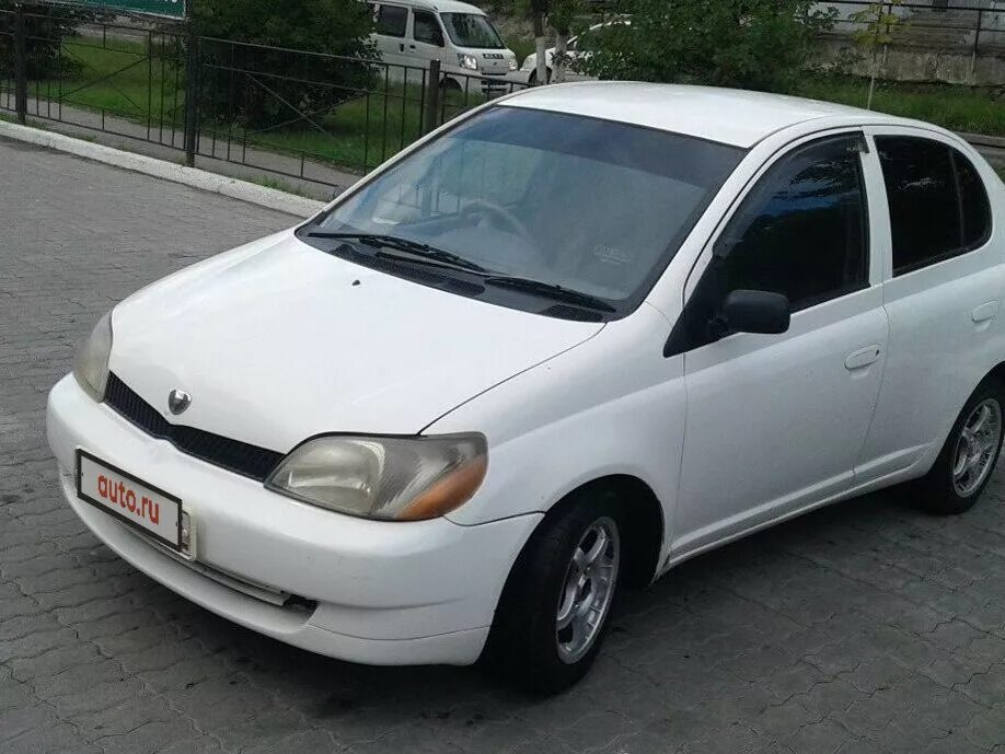 Платц 2000 года. Toyota Platz 2000. Toyota Platz 2000 машина. Toyota Platz 2000 1.0. Тойота Платц 2000 года.