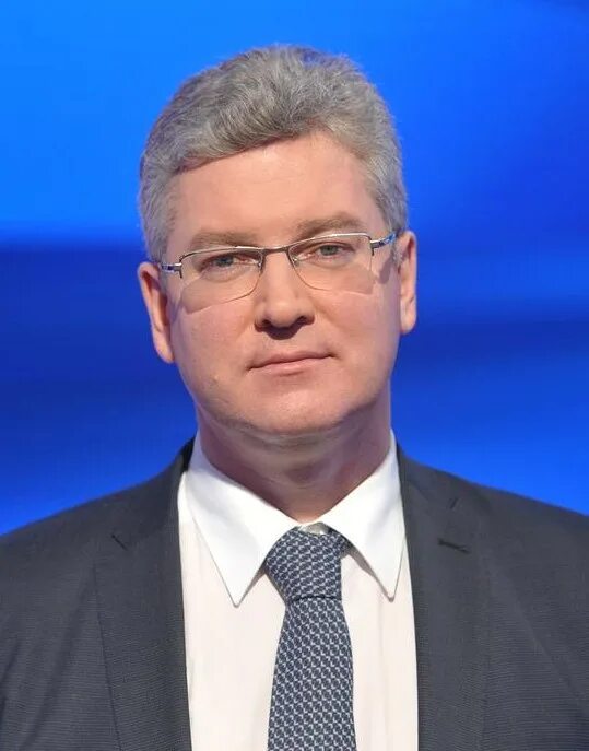 первый вице губернатор председатель правительства. председатель правительства самарской области виктор кудряшов. губернатор самарской области 2000 года. кудряшов виктор владиславович правительство самарской. губернаторы самарской области список.