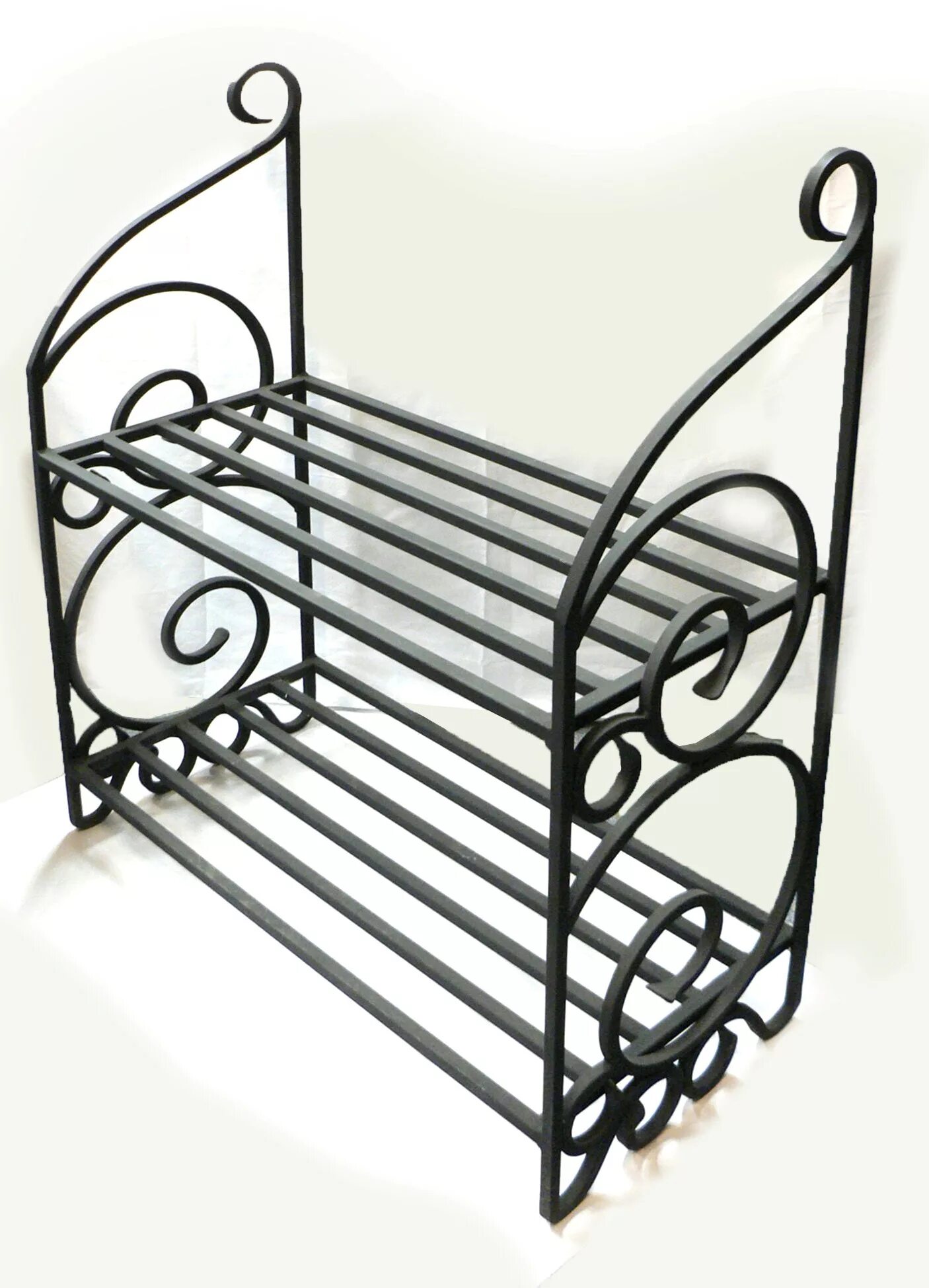 Подставка под обувь в прихожую металлическая. Обувница железная в прихожую. Полка для обуви в прихожую металлическая. Обувница в прихожую с сиденьем металлическая. Полка для обуви в прихожую металлическая.