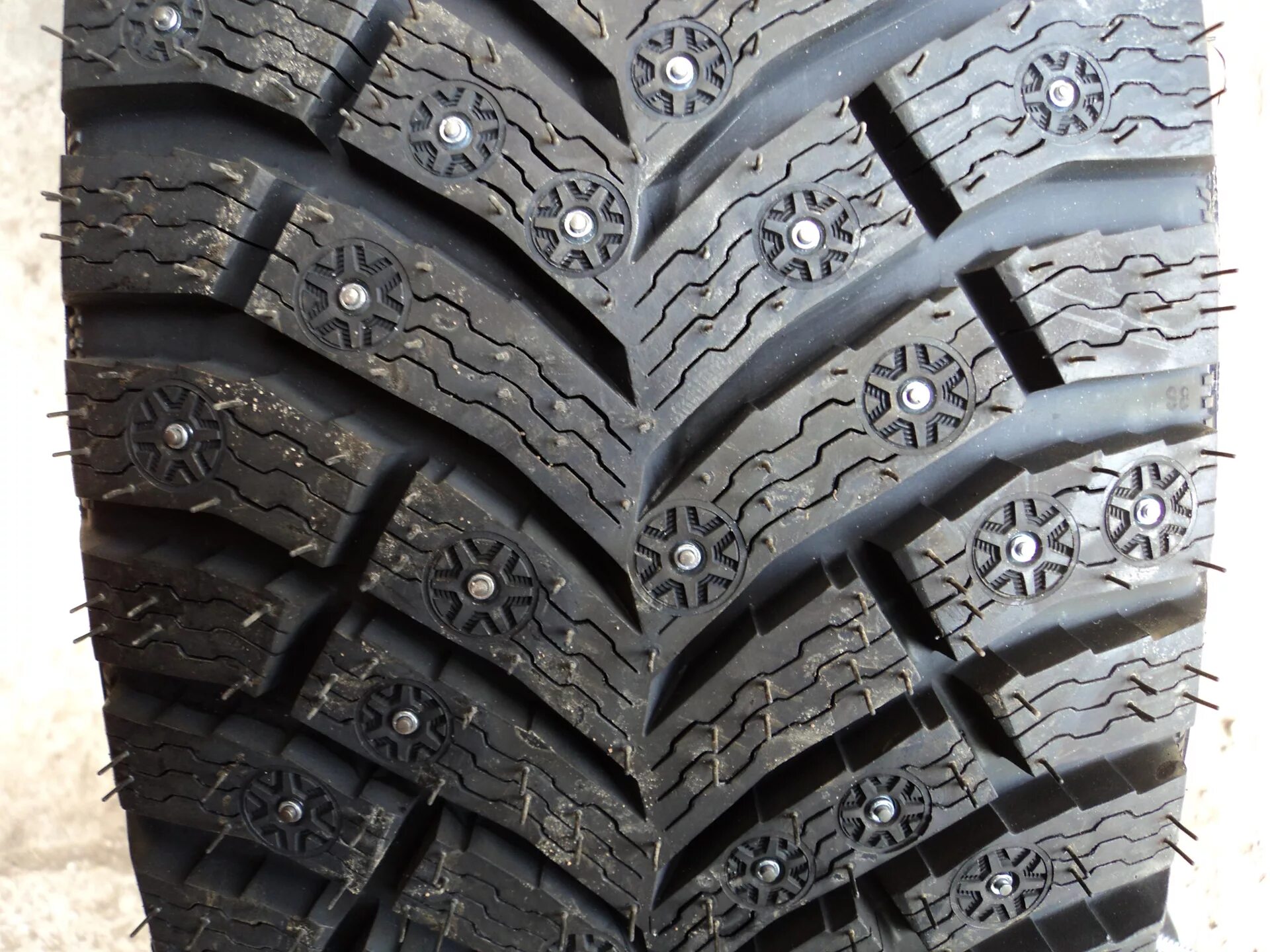 Michelin x-Ice North 4. Michelin x-Ice North 4 шип. Michelin XL X-Ice North 4 SUV. Michelin x-Ice North 4 92t XL. Мишлен айс норд купить