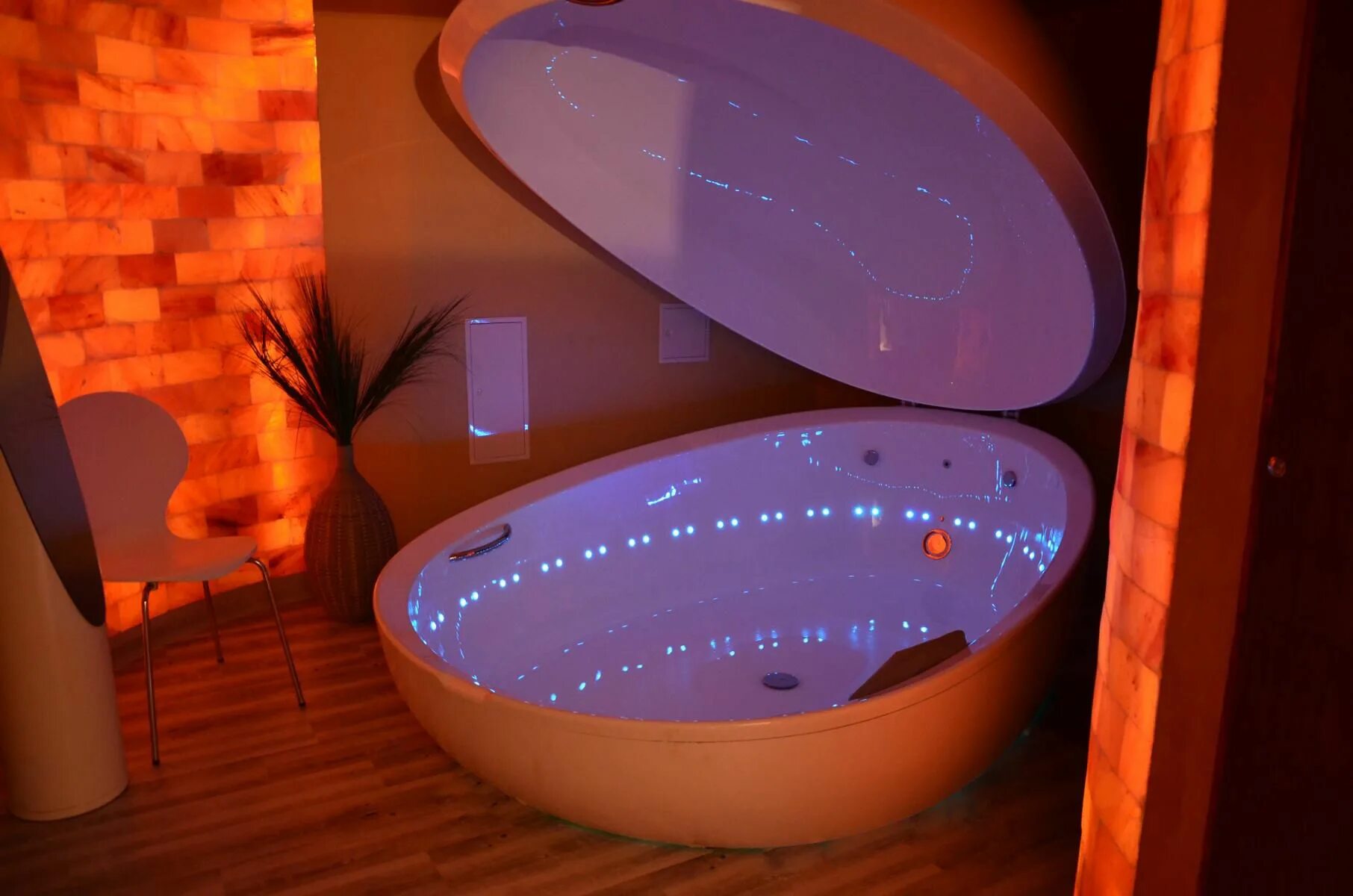 Флоатинг центр. Флоатинг капсула Shell. Холмогорова 20 флоат спа. Float Spa Волжский. Float Spa Technology ванна Zero XL.