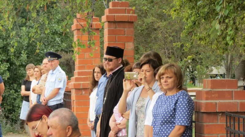 Погода в новоузенске сегодня. Фонтан Новоузенск. Город Новоузенск парк. Парк и фонтан города Новоузенска Саратовской области. Новоузенск военный праздник.