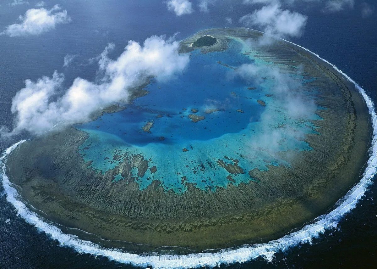 Красивые места на земном шаре. Большой Барьерный риф Австралия. Коралловый остров леди Масгрэйв Австралия. Острова большого барьерного рифа. Атолл коралловый остров.