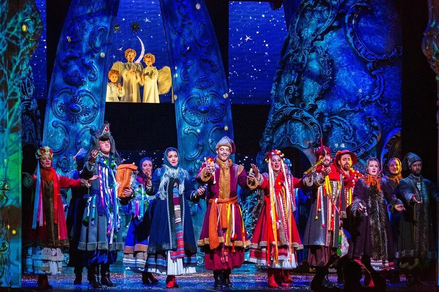 Опера черевички в эрмитажном театре. Опера черевички спб 2021. Опера черевички чайковского спб. Опера сцена. Черевички продолжительность опера.