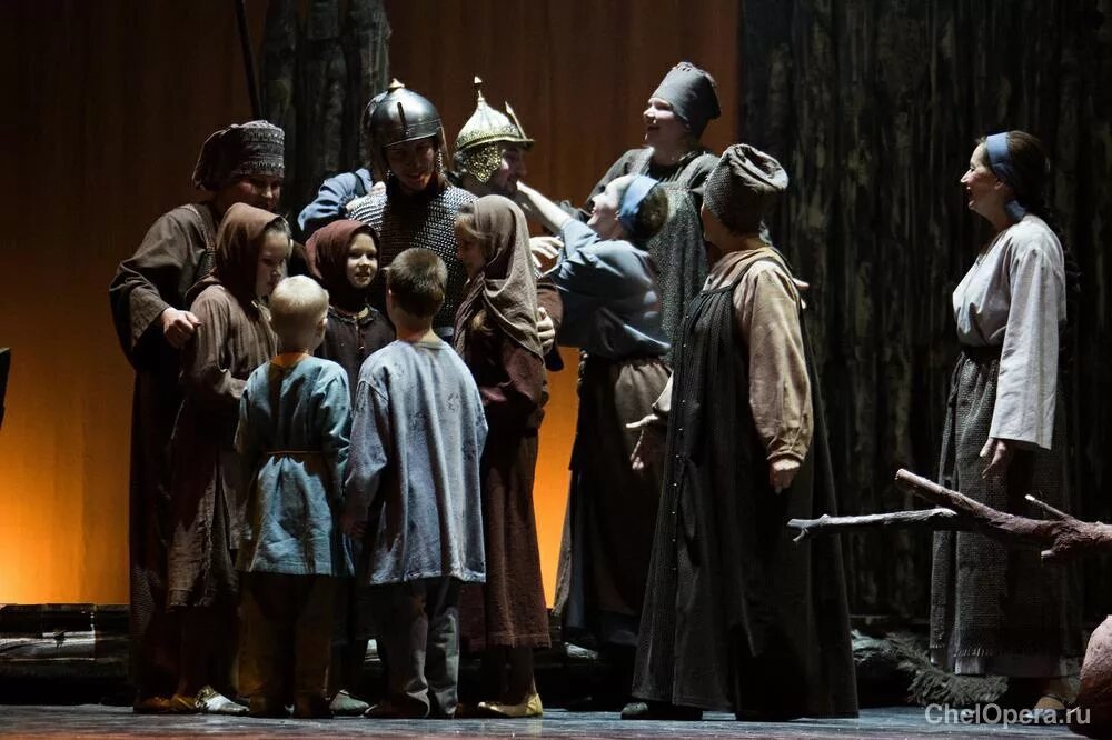 Памятник «тысячелетие россии» в новгороде минин и пожарский. Памятник опера жизнь царя. Иван сусанин жизнь за царя. Жизнь за царя иван сусанин глинка. Памятник царю михаилу и ивану сусанину в костроме.