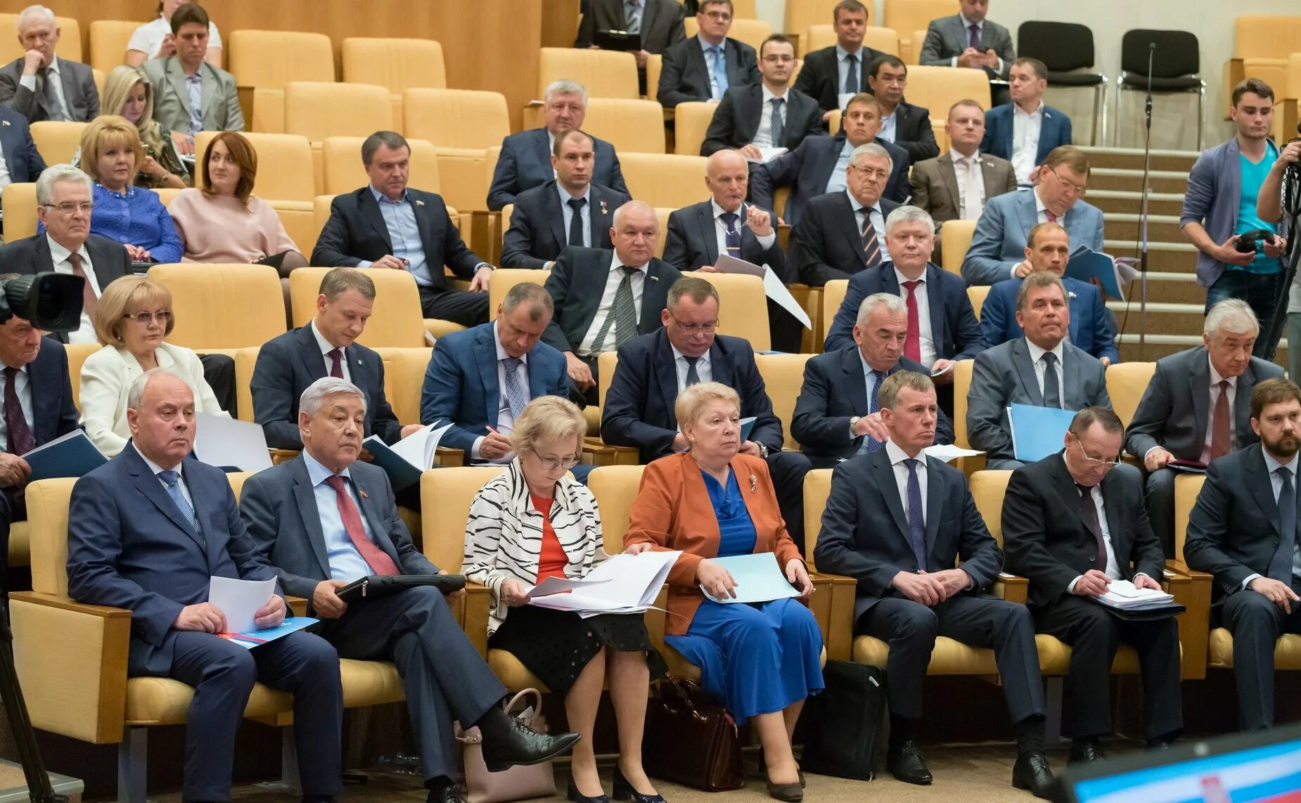 Прокуратура должанского района орловской области. Новости законодательства за неделю. Радиомайка. Обычная жизнь в россии. Чистопольская 5 мфц фото.