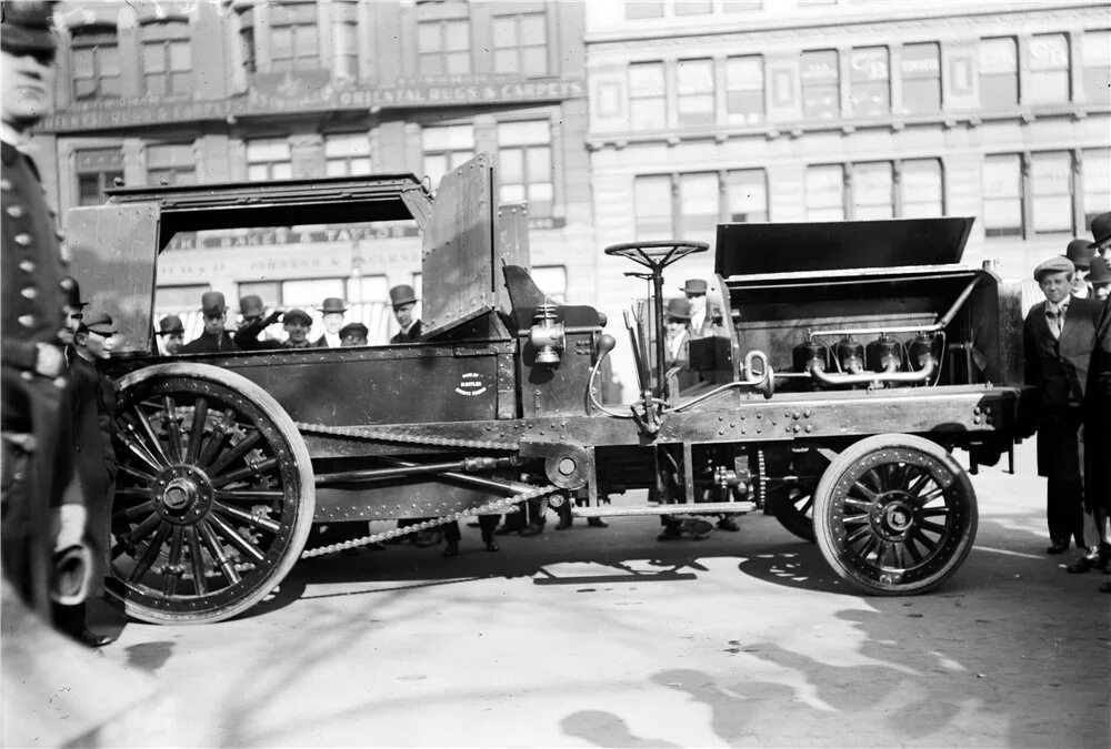 Первые владельцы автомобилей. Нью Йорк 1910 год. Омнибус 1910. Автомобиль Форд в 1910-1913. Нью Йорк 1913 год.