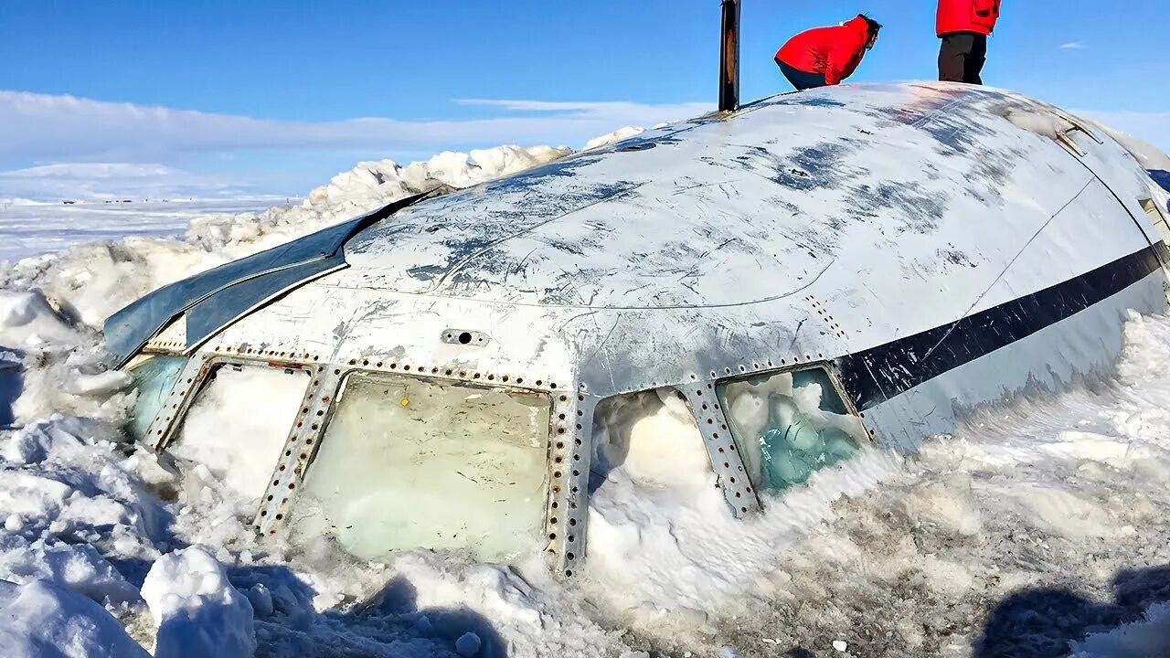 Находки подо льдом Антарктиды. Необычные находки в Антарктиде. НЛО В Антарктиде. Летающая тарелка в Антарктиде.