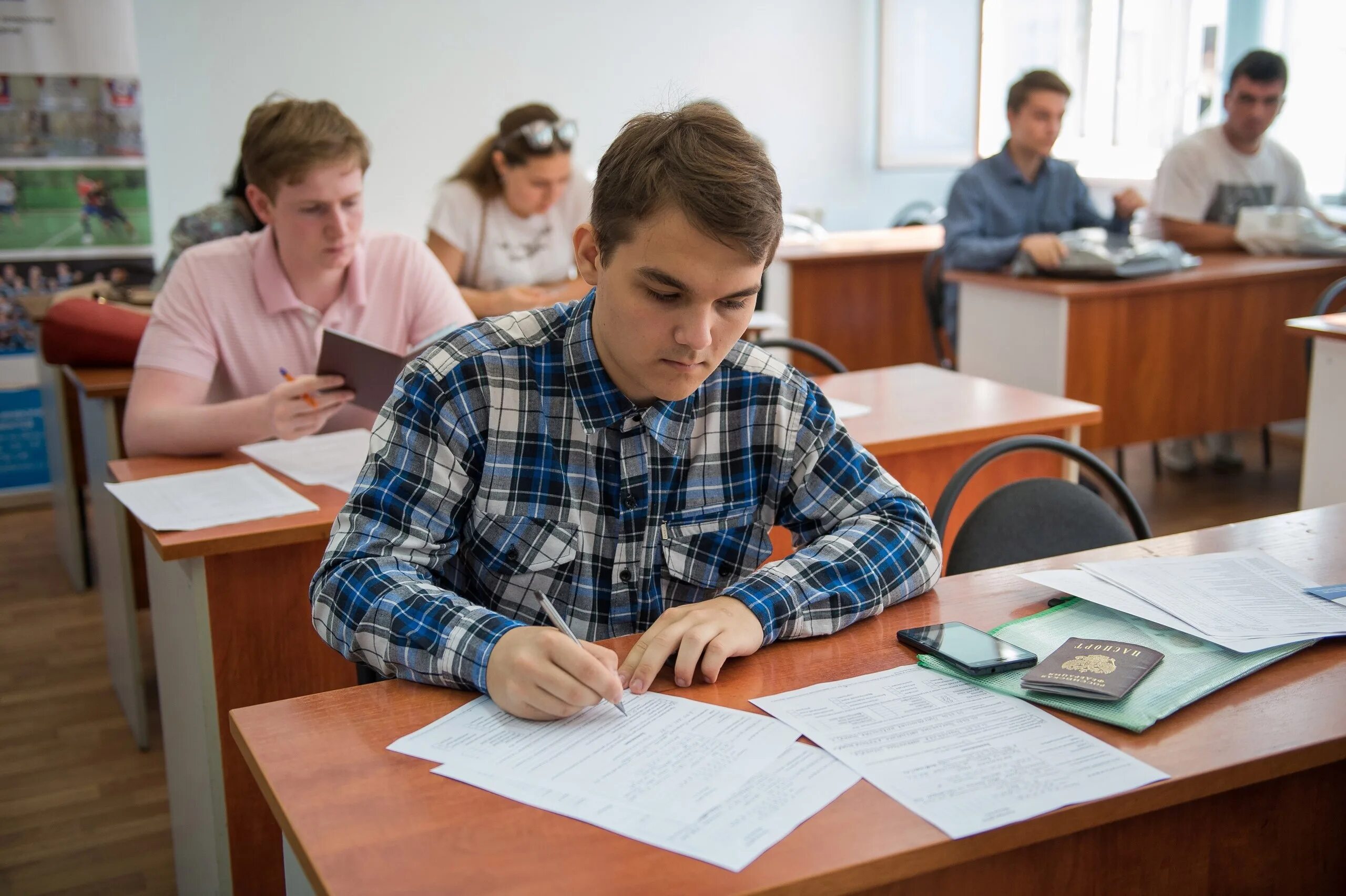 Дгту вступительные экзамены. Студенты ДГТУ. Поступление в вуз. Вступительные экзамены ДГТУ. Абитуриент ДГТУ.