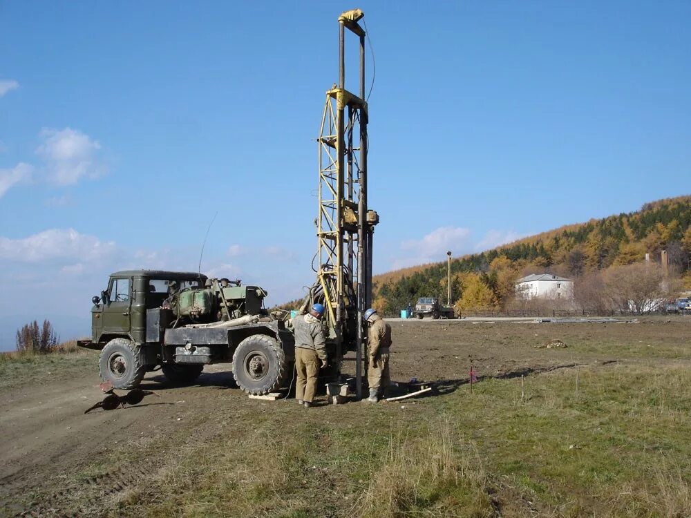 Геологическая буровая. Буровой станок ONRAM 1000. Буровой станок ЗИФ 650. Инженерно-геологические изыскания (иги). Бурение инженерно-геологических скважин.