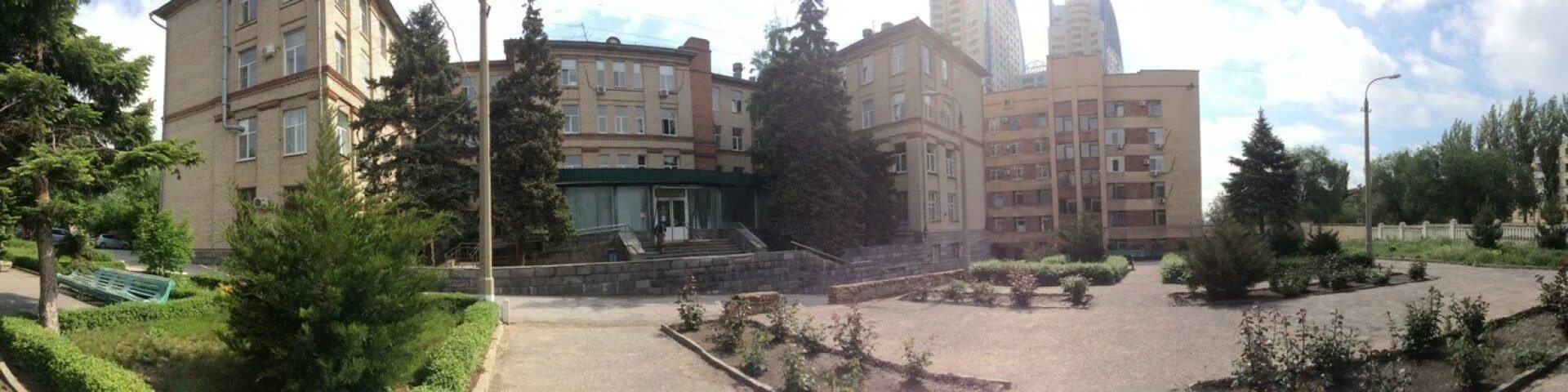 Циолковского 3а волгоград. Волгоград областная больница 3 циолковского. Больница циолковского 1. Волгоградская областная клиническая больница №3. Больница циолковского 1.