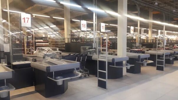 Spar, нижний новгород, улица максима горького, 152. Магазин спар директор. Охранник в spar. Спар нижний новгород. Спар банкротится?.