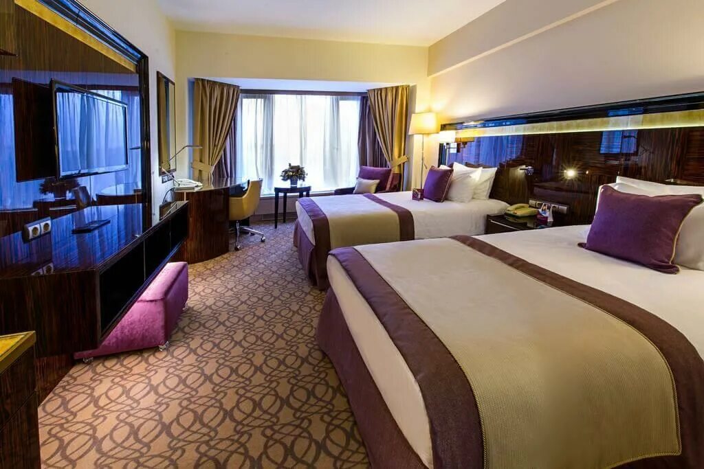 Кроун плаза москва номера. Гостиница crowne plaza. Отель аквамарин москва озерковская набережная 26. Отель crowne plaza. Crowne plaza moscow world trade centre 5.