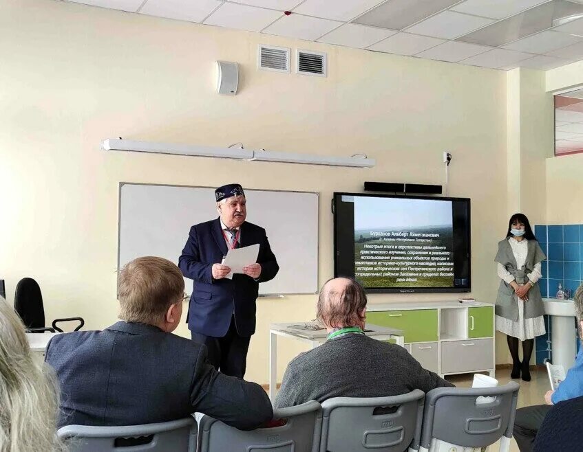 группа учителей обществознания