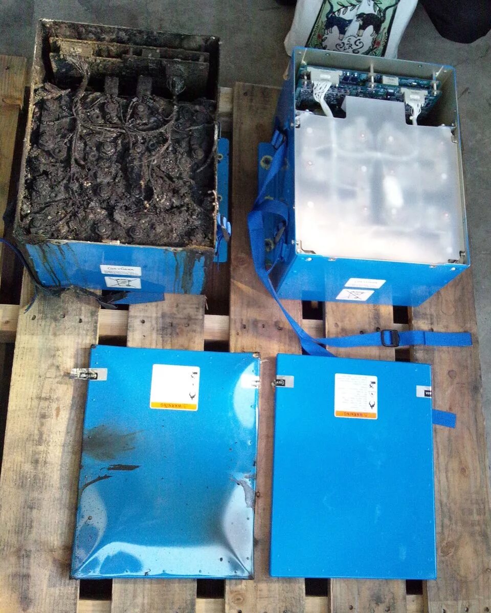 Какие аккумуляторы можно в самолет. Повер банк в ручной клади. Емкость повербанка для провоза в самолете. Аккумулятор в ручной клади в самолете. Повер банк для провоза в самолете.