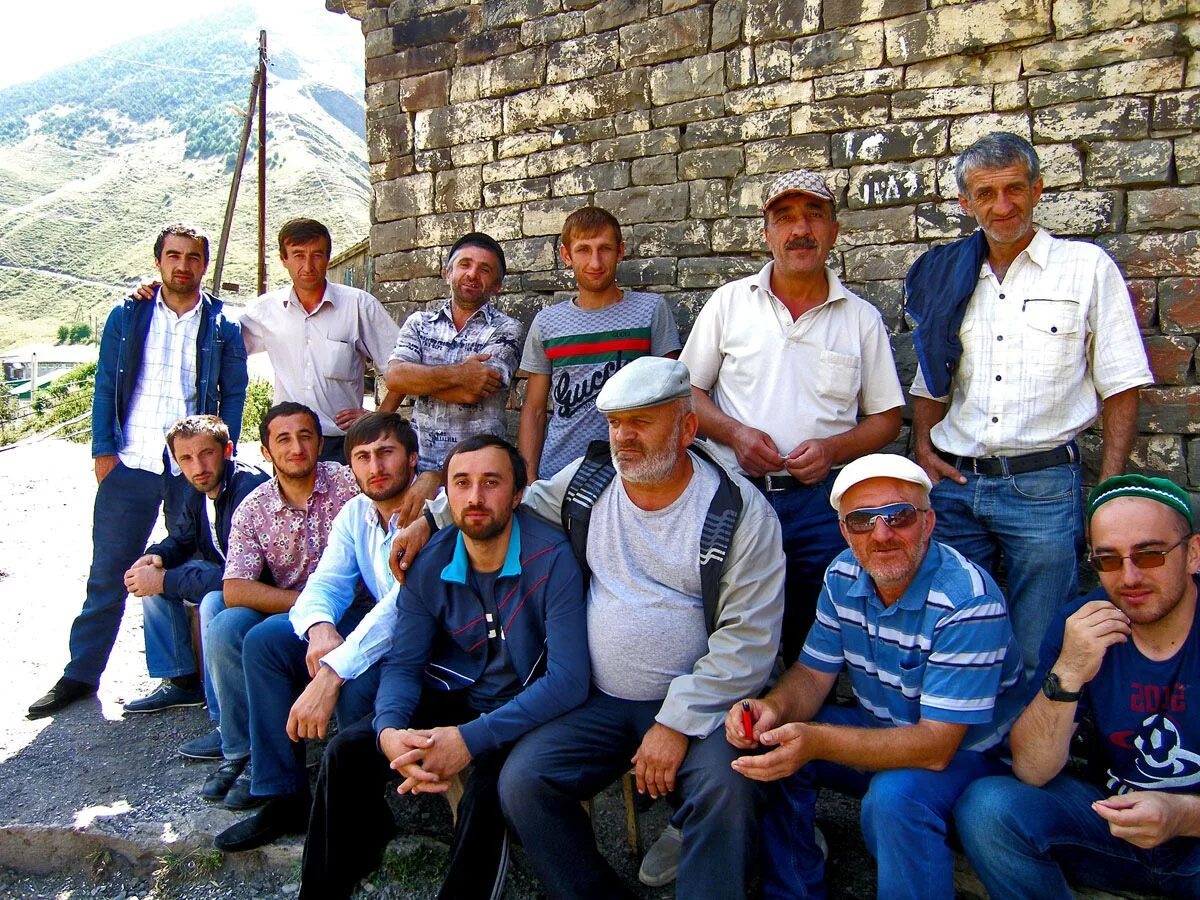 Сколько живут в дагестане. Жители Дагестана. Дагестан население. Дагестан люди. Народы Дагестана фото.