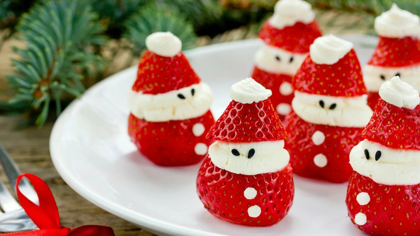 новогодние блюда. легкие блюда на нг. легкие закуски на детский день рождения. закуски на новый год. салат елочка.