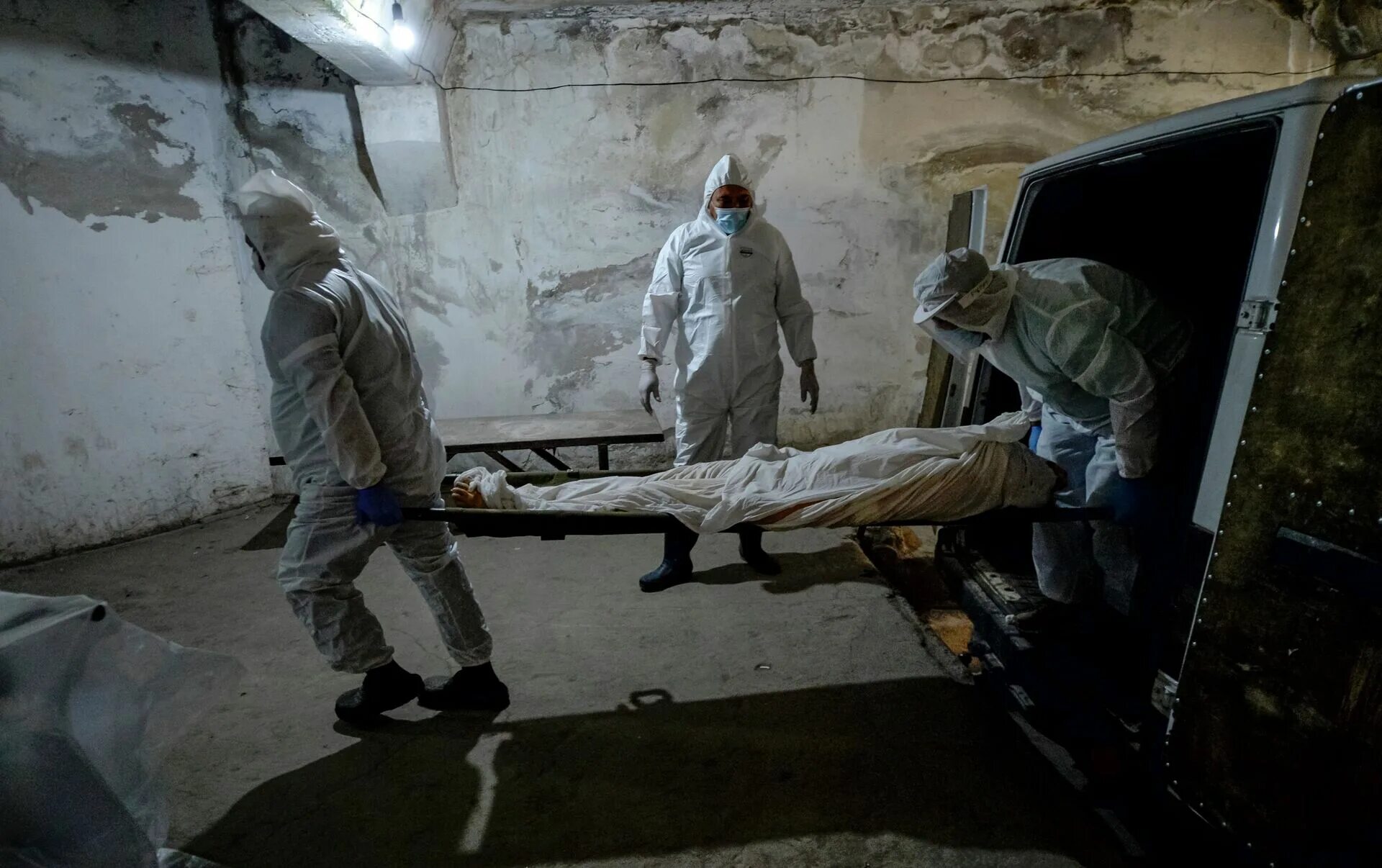 Кладбище погибших от коронавируса в россии. Умершие люди в казахстане. Умершие люди в казахстане. Актау кладбище мусульманское. Актау кладбище мусульманское.