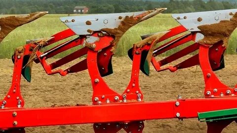 Работа плугов оборотных