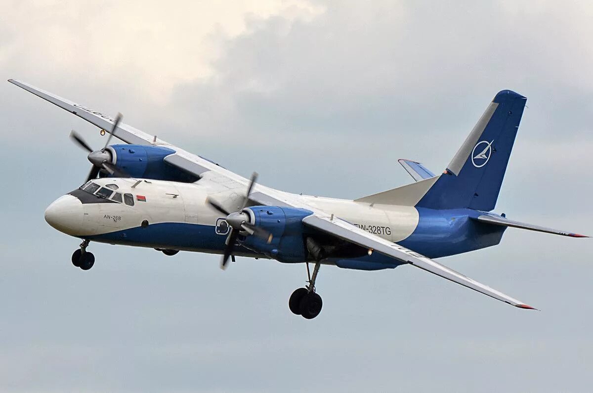 Самолет ан 24. Ан-24б. Ан-24 торос. Ан-24 ираэро. Антонов ан-24.