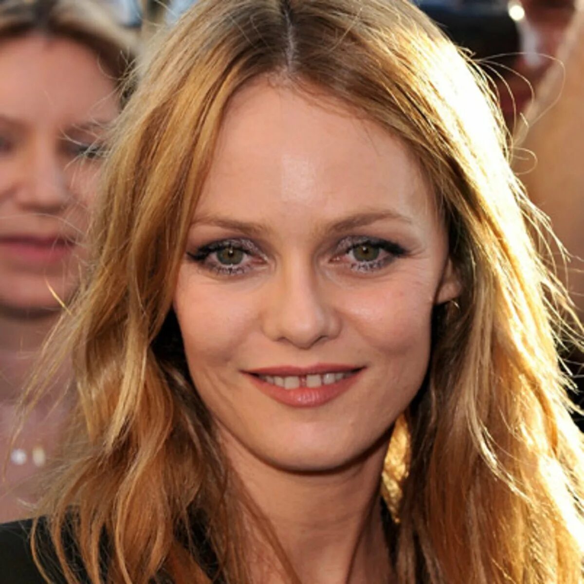 Vanessa paradis 2022. Vanessa ataides. Про ванессу паради. Про ванессу паради. Vanessa paradis певица.