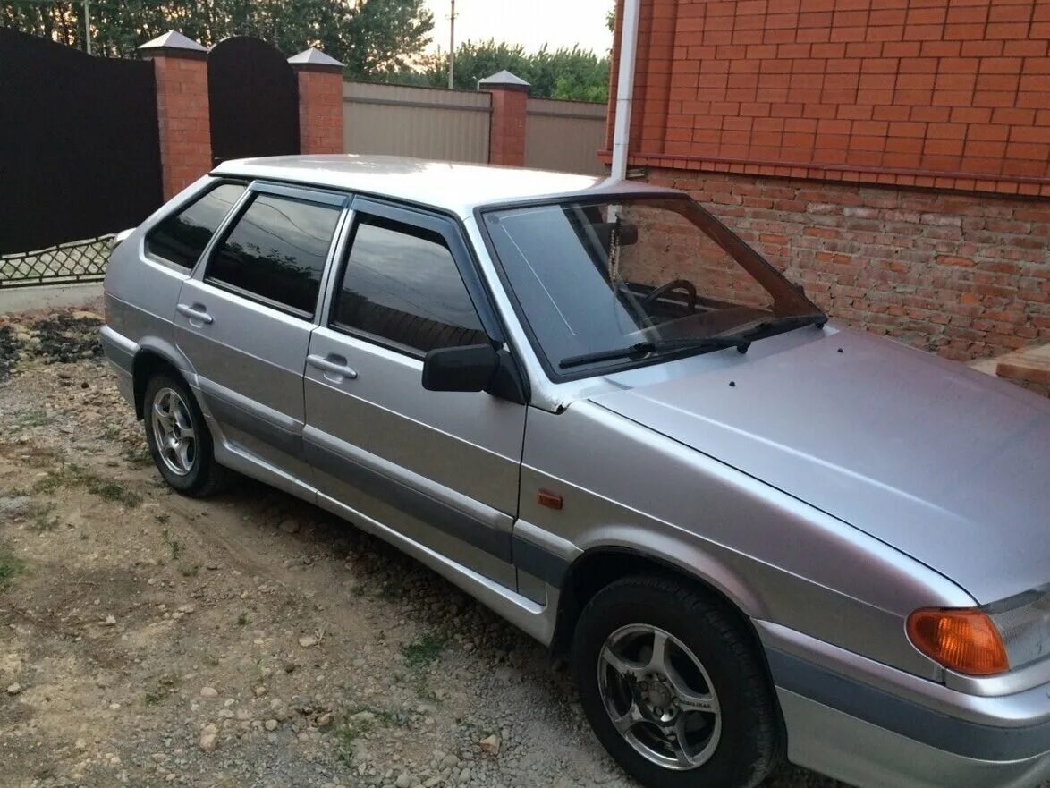 Ваз-2114 хэтчбек чёрный механика. Ваз 2110 седан. Ваз 2114 белое облако. Авто ру краснодарский край. Ваз 2105 1998.