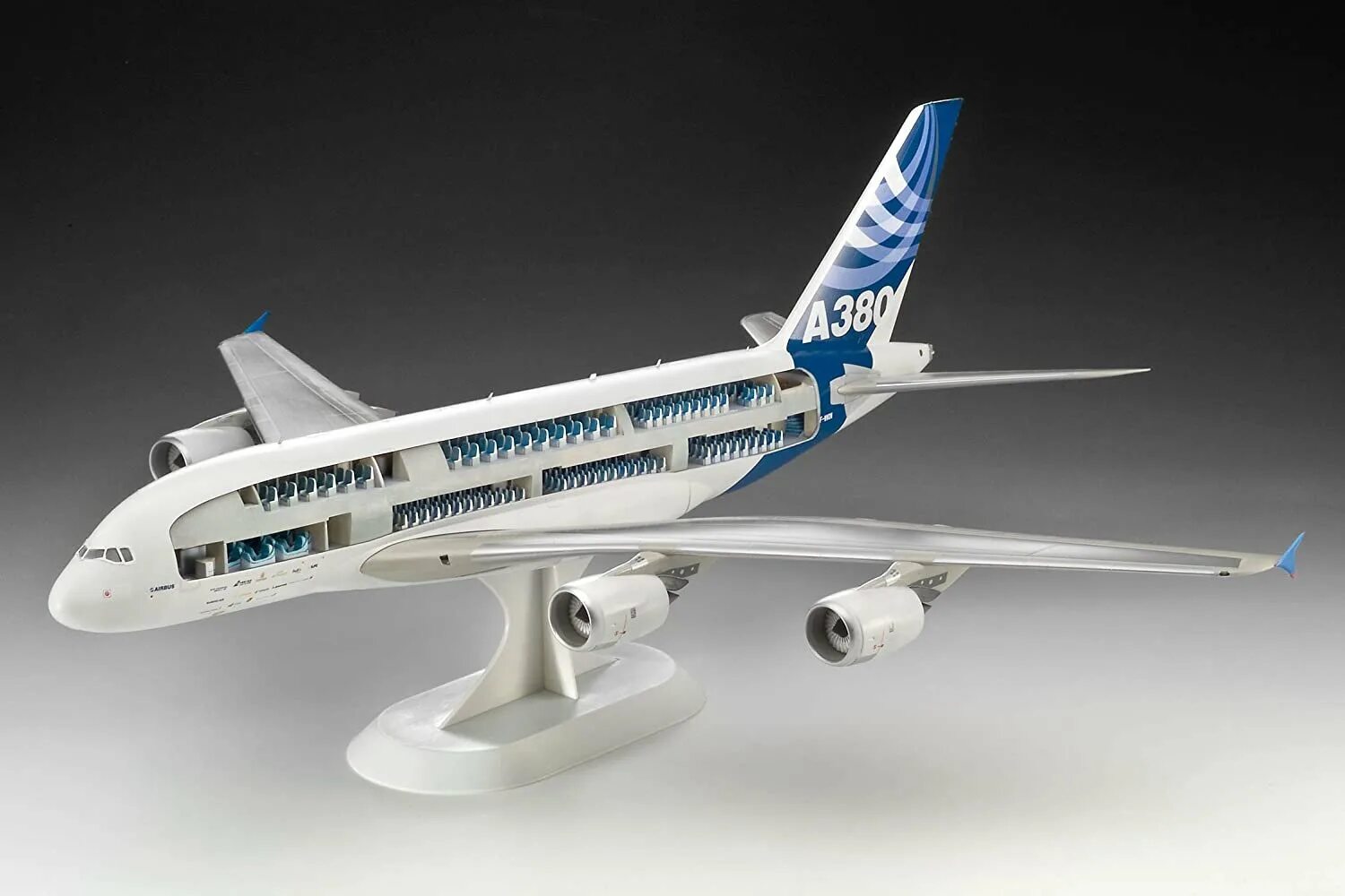 Объект самолет модель. Модель самолета airbus a380. airbus a380 revell. сборная модель самолета airbus a380 1:144 revell. сборная модель a380 airbus звезда.