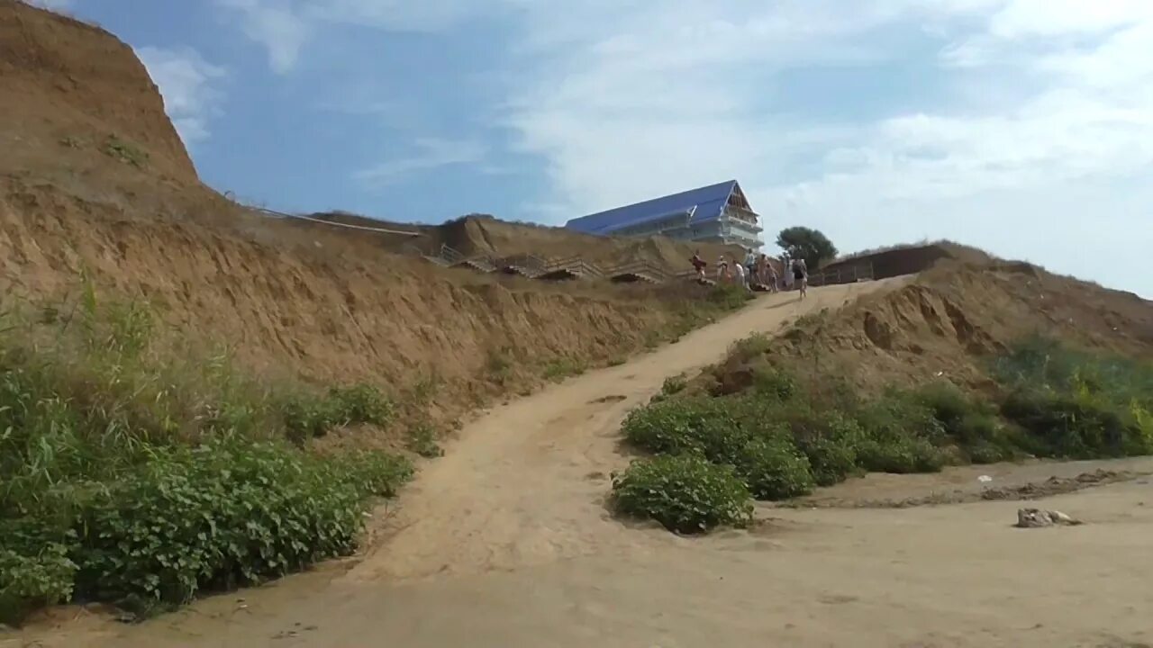 Тамань видео. Поселок волна Тамань. Тамань волна Краснодарский край. Волна Темрюкский район. Посёлок волна Краснодарский край.