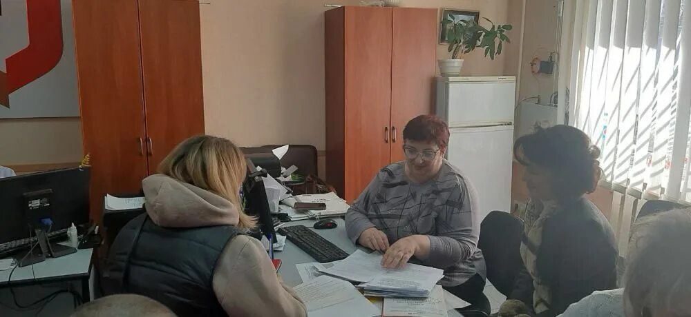 Мфц лутугино. Мфц лнр. роскадастр луганск. охрана мфц лнр вакансии.