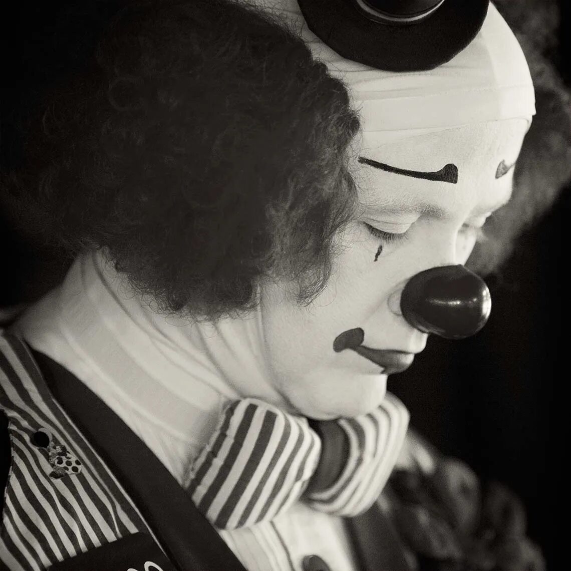 Клоун Пальяччи. Великий клоун Пальячи. Грустный клоун. Одинокий клоун. Клоуны mp3