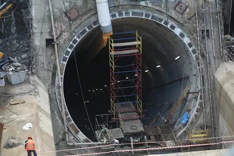 Когда открыто метро горный институт