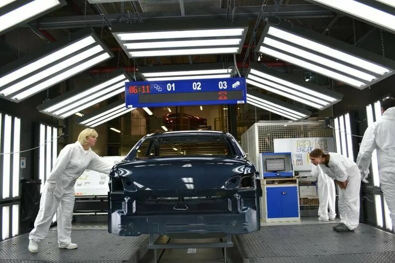 Остановились заводы