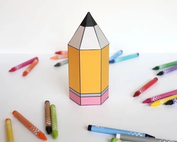 Карандаш из цветной бумаги. Карандаш закладка из бумаги. Закладка в виде карандаша. Карандаш из цветной бумаги. Закладка карандаш.