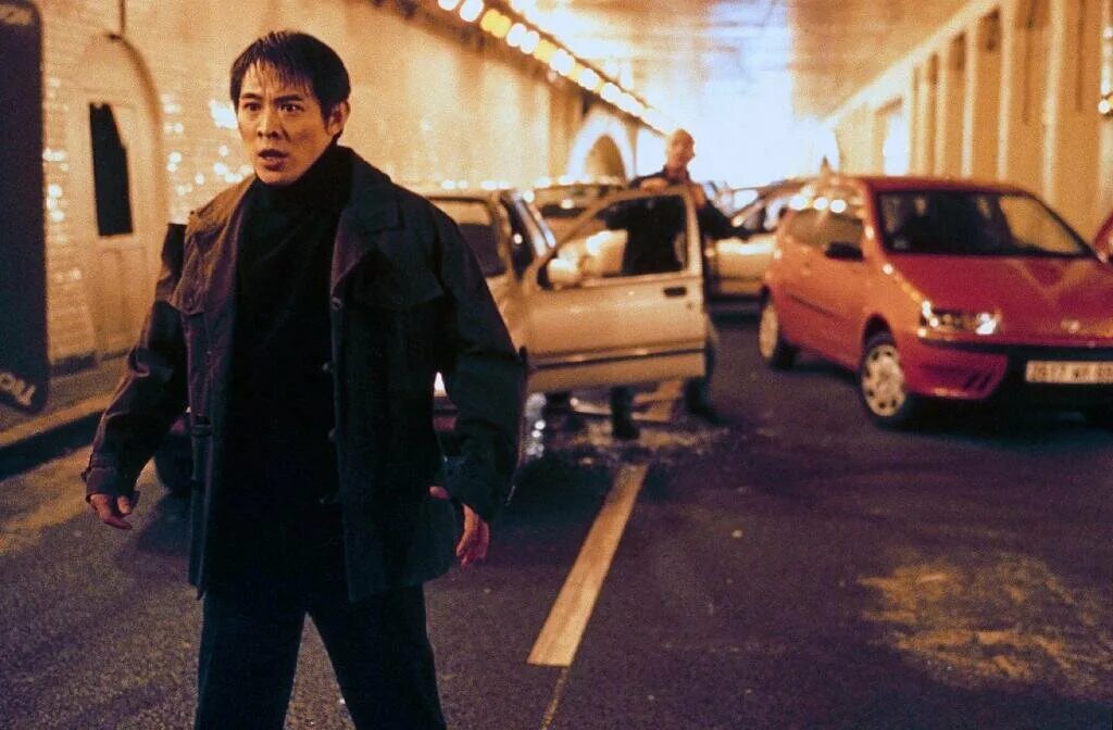 Поцелую дракона. Поцелуй дракона 2001. Джет ли подцелуй дракон. Поцелую дракона. Поцелуй дракона 2001.