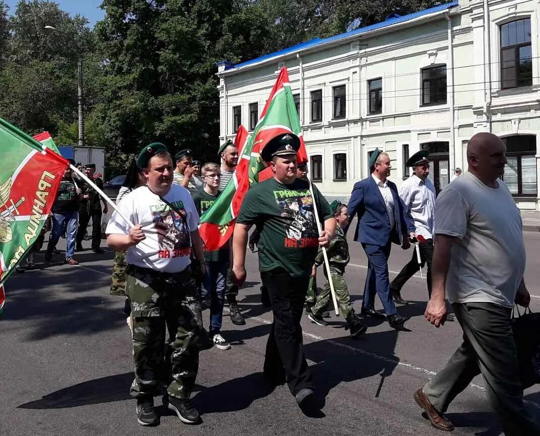 28 мая есть праздник. Отмечаем день пограничника. С днем пограничника. 28 Мая день пограничника. Курские пограничники.